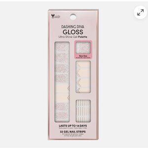 Dashing Diva Gloss Nail Strips - In the Blush